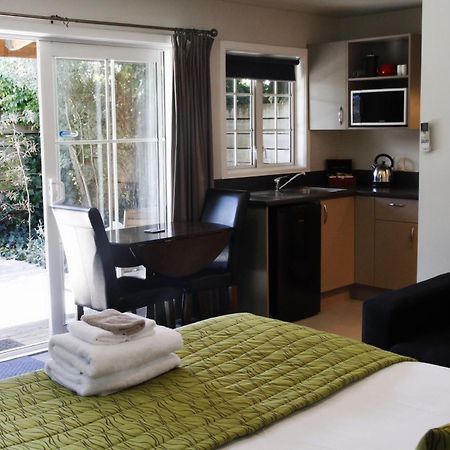 כרייסטצ'רץ' Cranford Cottages And Motel מראה חיצוני תמונה