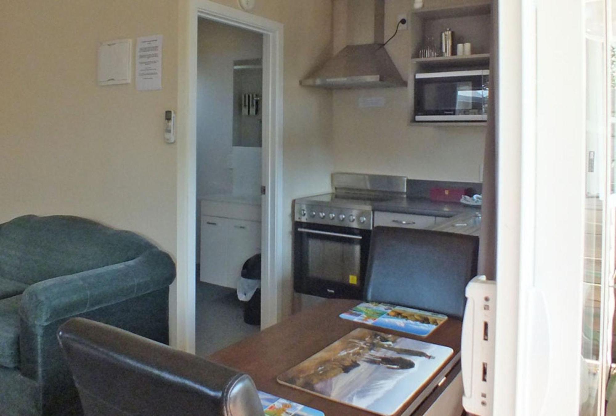 כרייסטצ'רץ' Cranford Cottages And Motel מראה חיצוני תמונה
