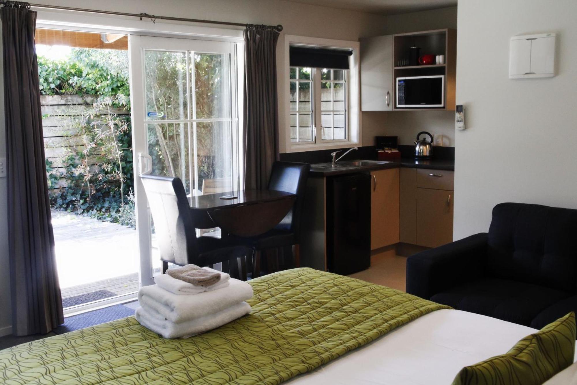 כרייסטצ'רץ' Cranford Cottages And Motel מראה חיצוני תמונה